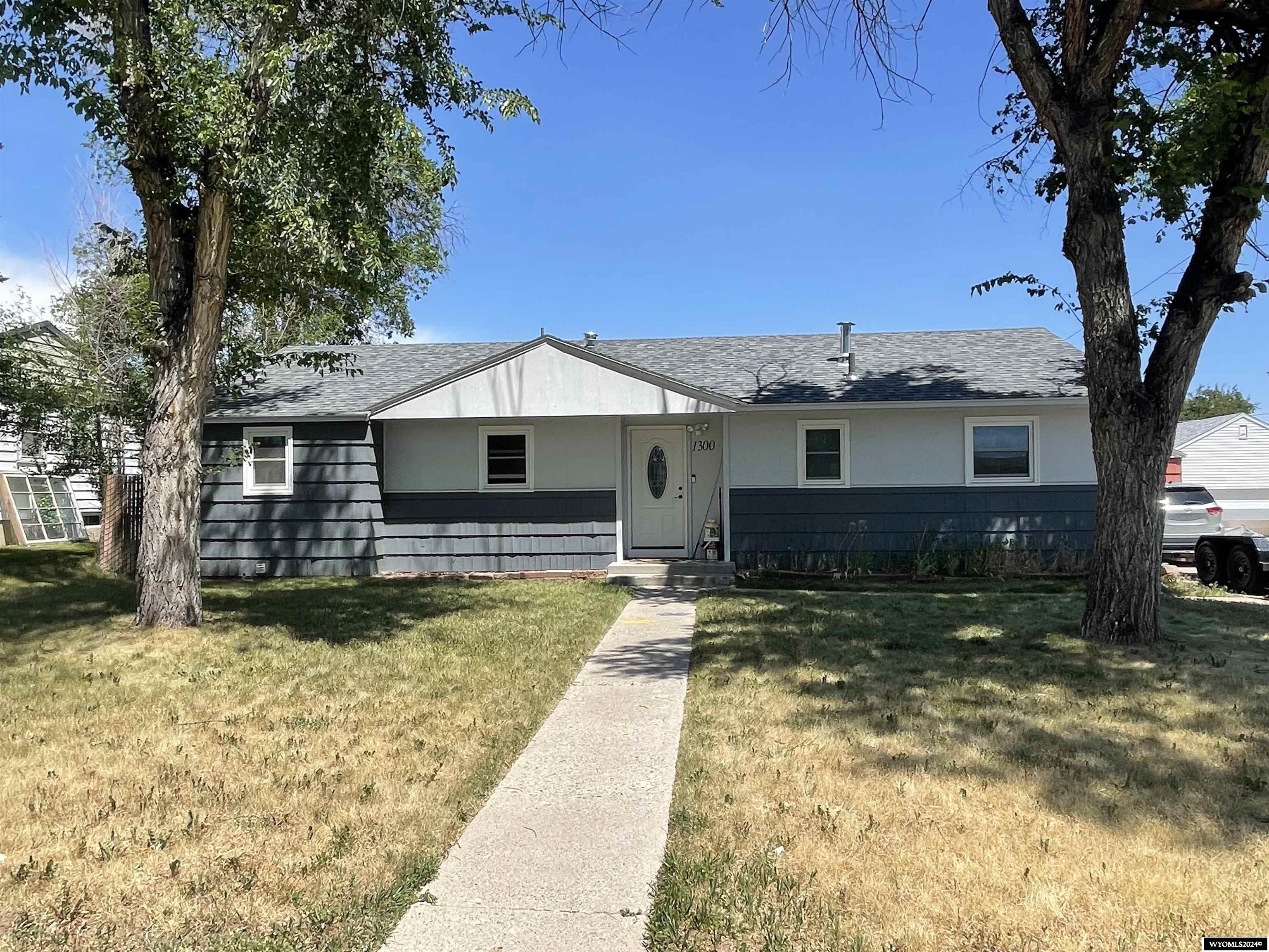 Amoretti St, Thermopolis, WY 82443
