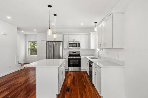 e-11 Stone St, Providence, RI, 02904-2417 | Card Image