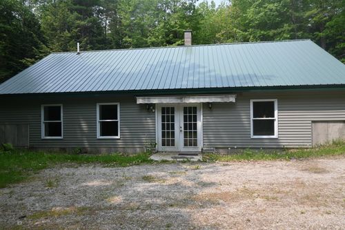 155 Penney Road, New Gloucester, ME, 04260 | Card Image