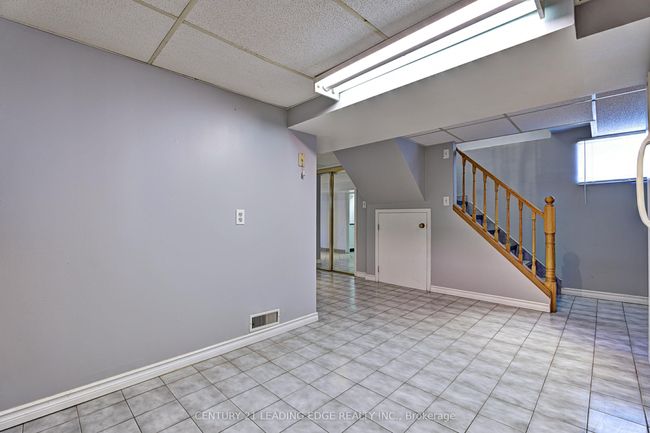 793 Tate Ave, House other with 2 bedrooms, 2 bathrooms and 6 parking in Hamilton ON | Image 24