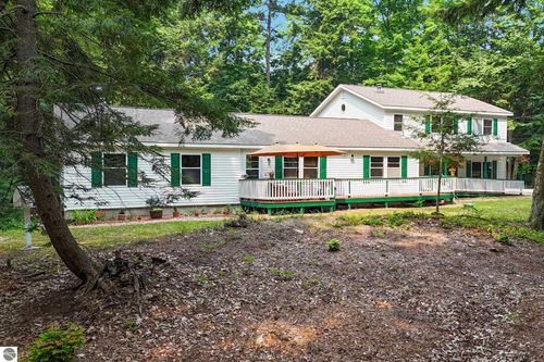 13057 N Cherrywood Ct, Northport, MI, 49670 | Card Image