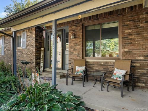 59415 Grand River Ave, New Hudson, MI, 48165-8512 | Card Image