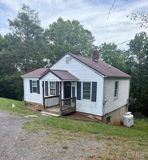4897 Falling Creek Rd, Bedford, VA, 24523-5048 | Card Image