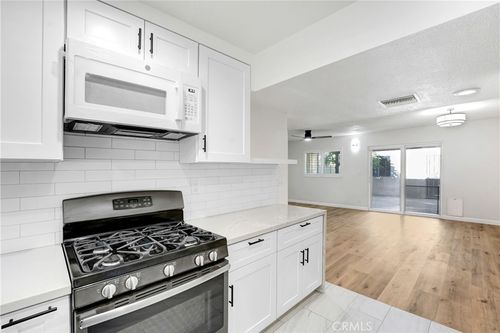 unit-51-6601 Wilbur Ave, Reseda, CA, 91335-5157 | Card Image