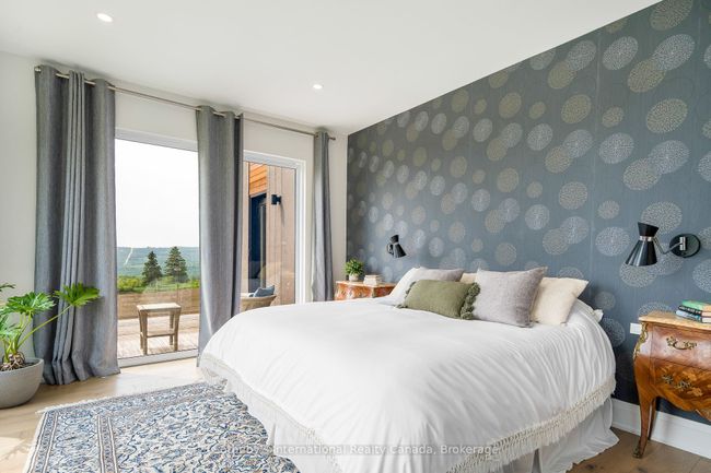 2566 5 Th Line, House other with 4 bedrooms, 3 bathrooms and 4 parking in Creemore ON | Image 19
