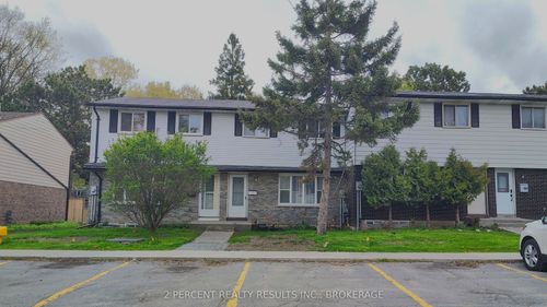 928 Oakview Ave, Kingston, ON, K7M6V6 | Card Image