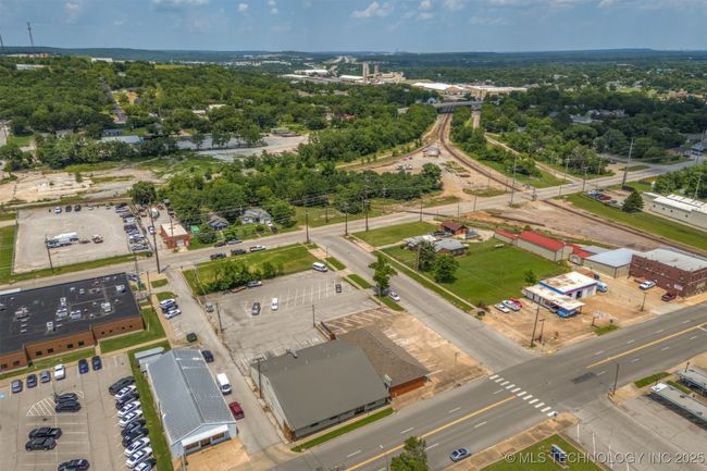 517 E Dewey Ave, Home with 0 bedrooms, 0 bathrooms and null parking in Sapulpa OK | Image 37