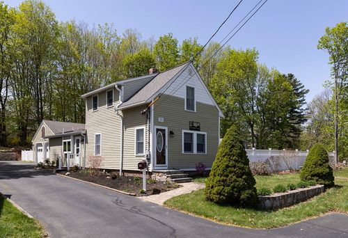 13 Summer St, Hopkinton, MA, 01748-1117 | Card Image