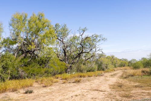 10 FM Highway 1581, Pearsall, TX, 78061 | Card Image