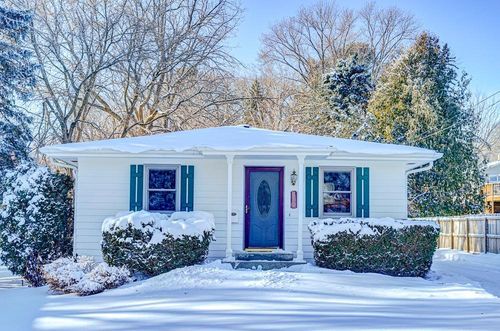 850 Martha St N, Stillwater, MN, 55082-4401 | Card Image