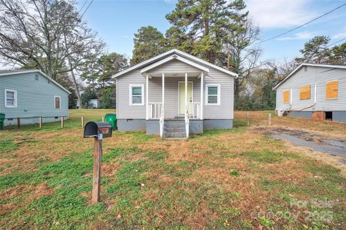 2523 Eddington St, Charlotte, NC, 28208-6149 | Card Image