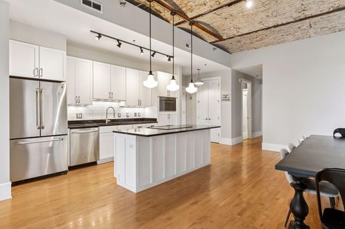 unit-203-300 Wall St, Saint Paul, MN, 55101-2474 | Card Image