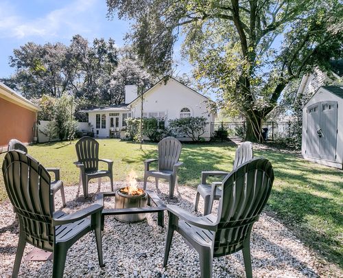 260 Alexandra Dr, Mount Pleasant, SC, 29464-2837 | Card Image