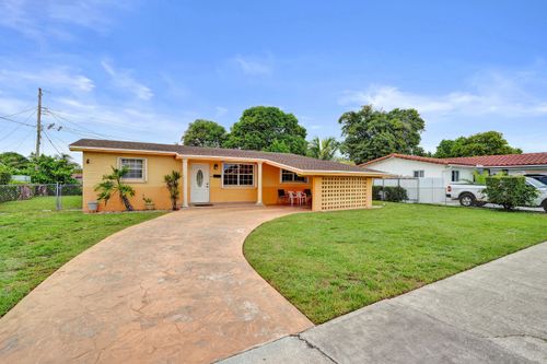 18800 Nw 43rd Avenue, Miami Gardens, FL, 33055 | Card Image