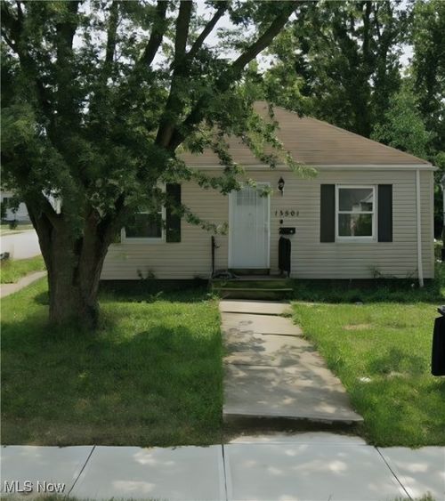 13501 Carrington Ave, Cleveland, OH, 44135-4955 | Card Image