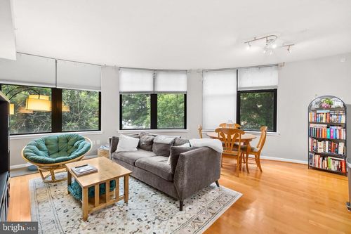 238-1021 N Garfield St, ARLINGTON, VA, 22201-2556 | Card Image