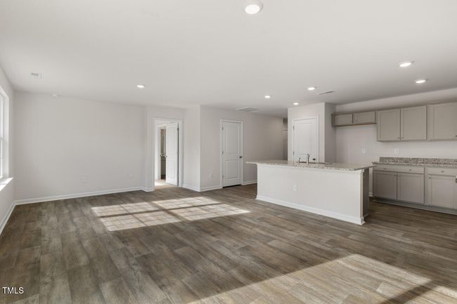 Great Room | Image 19