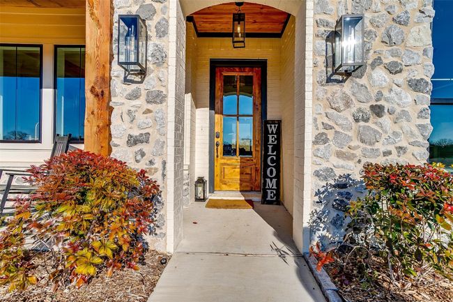 View of property entrance | Image 4