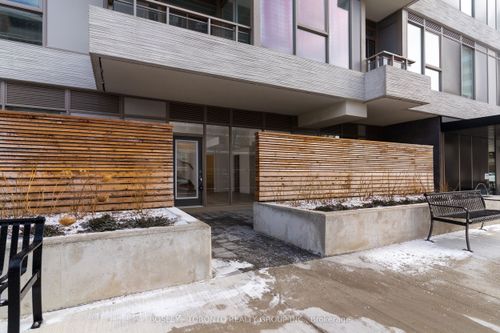 106-3 Cardiff Rd, Toronto, ON, M4P2N6 | Card Image