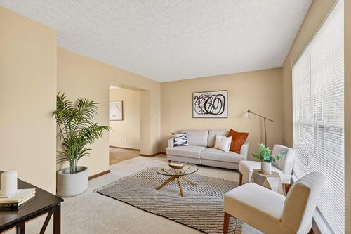 6495 Saylor St, Canal Winchester, OH, 43110-9066 | Card Image