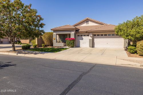 8836 W Midway Avenue, Glendale, AZ, 85305 | Card Image