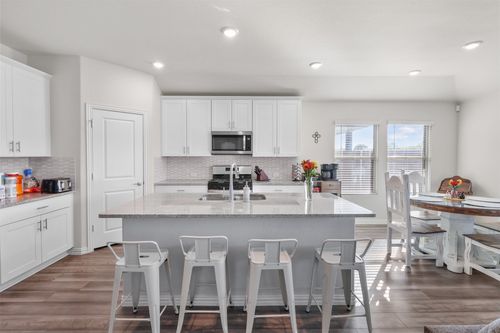 3505 Kingsview Dr, Denton, TX, 76207-2068 | Card Image