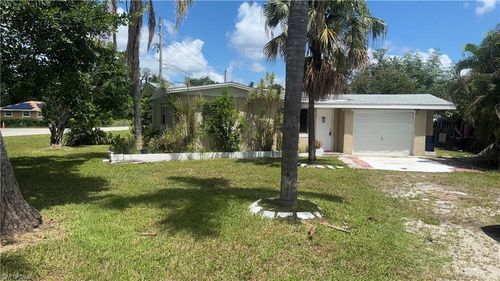 2401 Hunter Ter, Fort Myers, FL, 33901 | Card Image