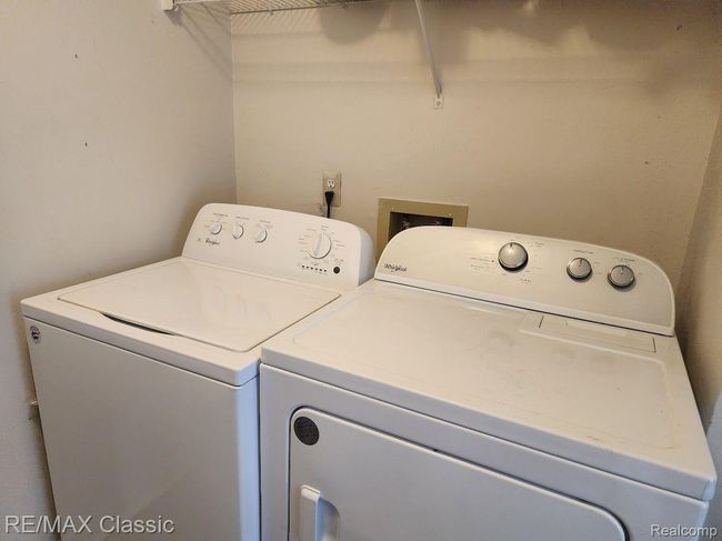 UNIT-301 - 37512 Jefferson Avenue, Condo with 2 bedrooms, 2 bathrooms and null parking in Harrison Charter Township MI | Image 19