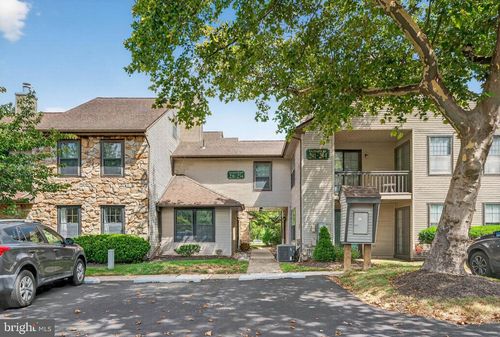 233 Sassafras Ct, WARRINGTON, PA, 18976-2614 | Card Image