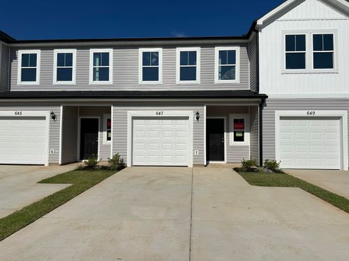 647 Hampton Dr, North Augusta, SC, 29860-9422 | Card Image