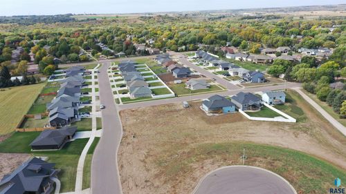 1208 Oakland Cir, Brandon, SD, 57005 | Card Image