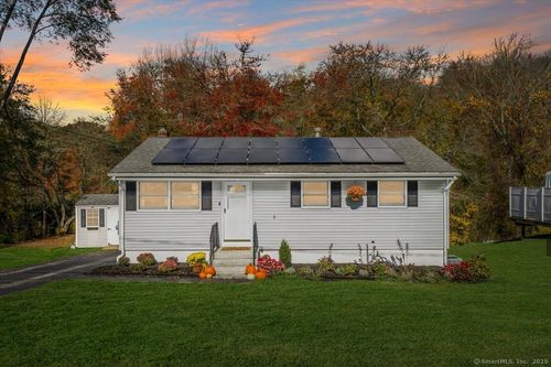 35 Shawondassee Dr, Stonington, CT, 06378-2425 | Card Image