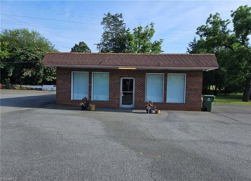 16 S Talbert Blvd, Lexington, NC, 27292-4026 | Card Image