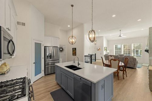 6520 Barth Rd, Shawnee, KS, 66226-3510 | Card Image