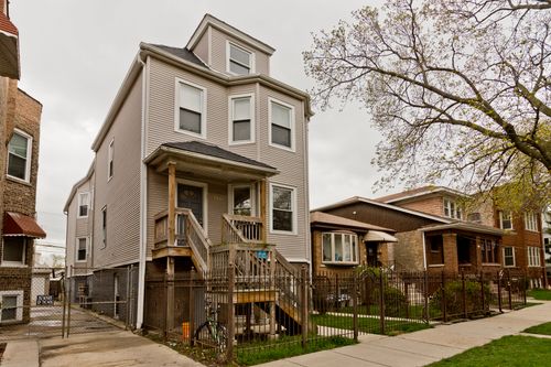 1f-3841 Bernard St, Chicago, IL, 60618-3235 | Card Image