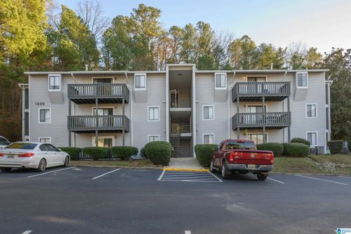 1308-1308 Woodland Vlg, Vestavia Hills, AL, 35216-1130 | Card Image
