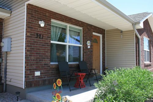 321 N Platte River Dr, Guernsey, WY, 82214-5150 | Card Image