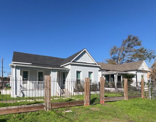 401 Walton St, Houston, TX, 77009-5134 | Card Image