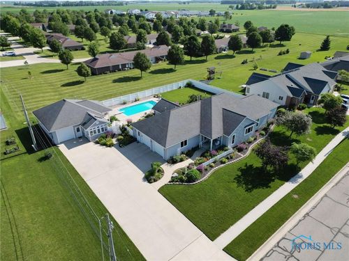 804 Murbach St, Archbold, OH, 43502-3232 | Card Image