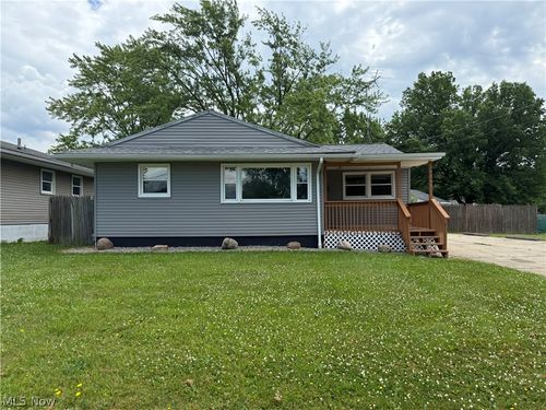 3160 Linda Dr Nw, Warren, OH, 44485-2042 | Card Image