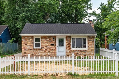 1702 Glenn Ave, Middletown, OH, 45044-7621 | Card Image