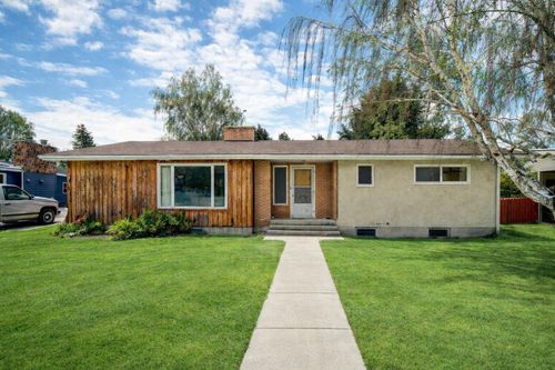 432 2 Ave Ne, Milk River, AB, T0K1M0 | Card Image