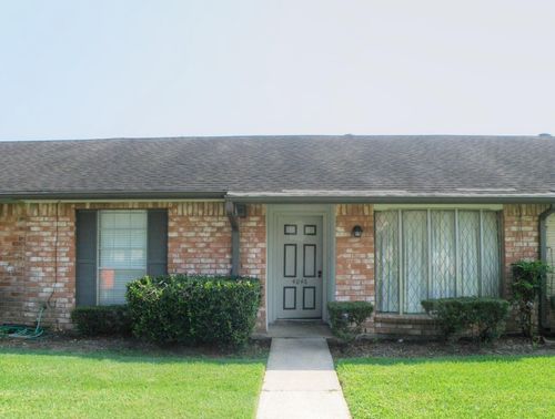 4046 Laura Leigh Drive, Friendswood, TX, 77546 | Card Image