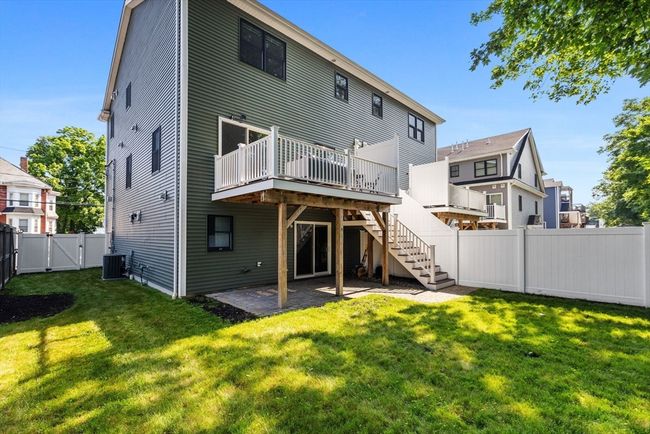 1 - 125 Ash St, Condo with 4 bedrooms, 4 bathrooms and 2 parking in Waltham MA | Image 36