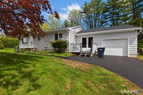 288 Woodstock Ave, Putnam, CT, 06260-1024 | Card Image