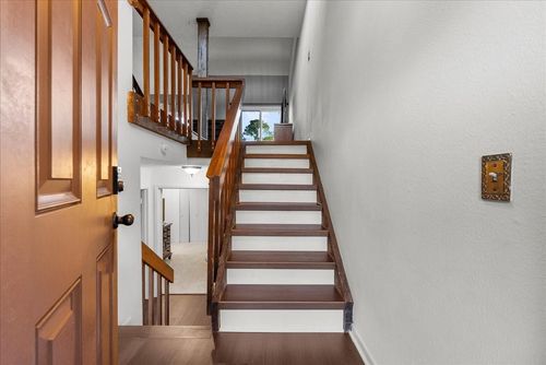 671 Davis Rd, League City, TX, 77573-2818 | Card Image