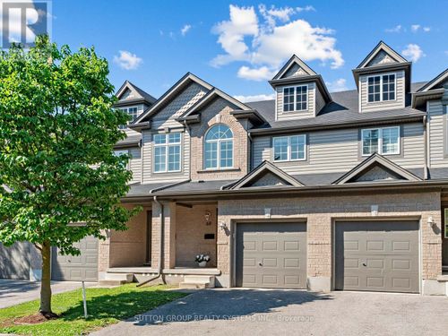 68-30 Vaughan St, Guelph, ON, N1G0B8 | Card Image