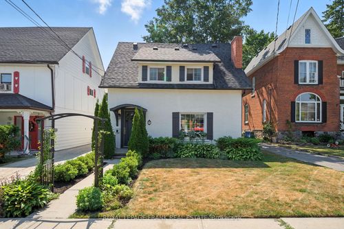41 Sussex St N, Lindsay, ON, K9V4H6 | Card Image