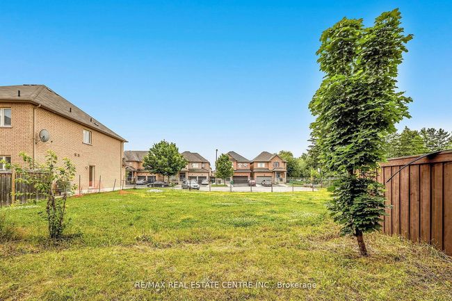 12 Torraville St, House other with 7 bedrooms, 6 bathrooms and 4 parking in Brampton ON | Image 48