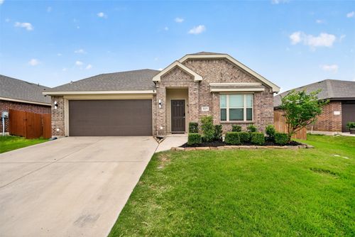 809 Cloverwood Drive, Fort Worth, TX, 76036 | Card Image